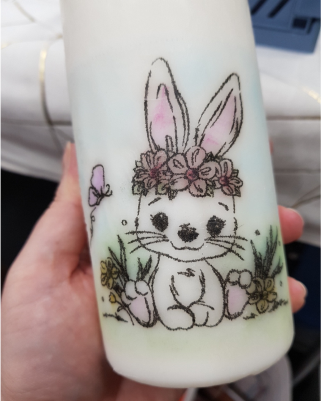 Kerzen verzieren mit gestempelten Servierten