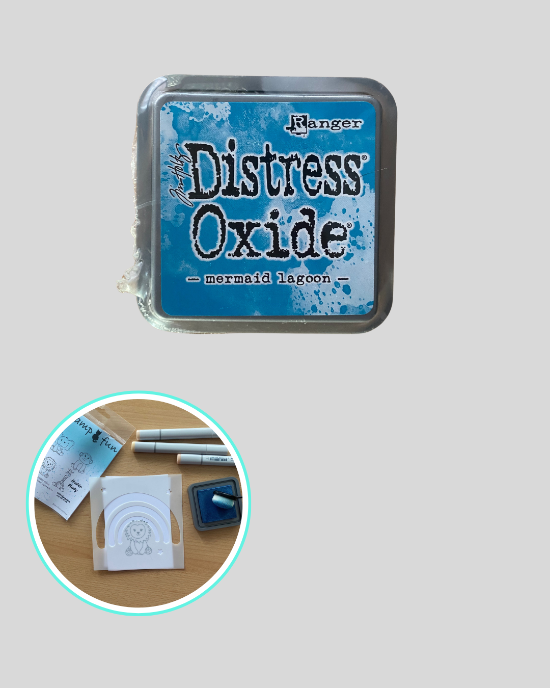 blaues Farbkissen um Hintergründe auf Karten zu wischen in Kombination mit Stencils