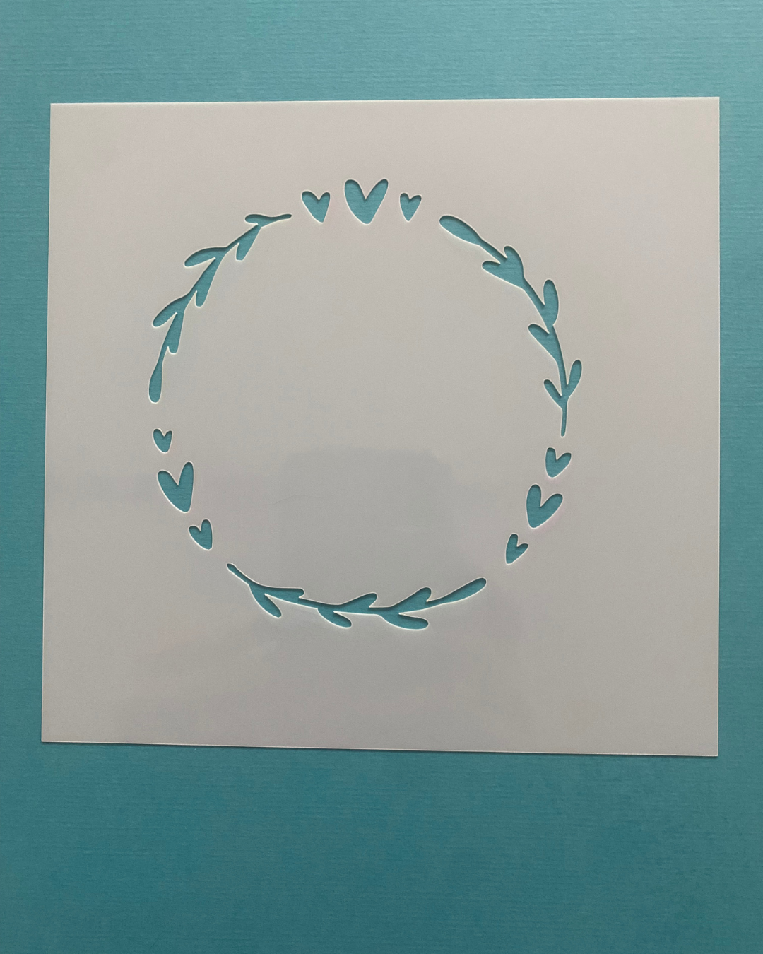 Stencil Floraler Kranz mit Herz